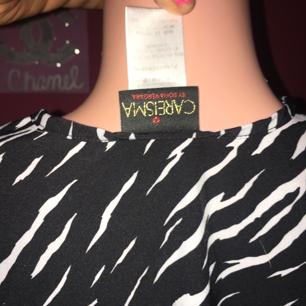 Scrub top - Picture 3 of 3